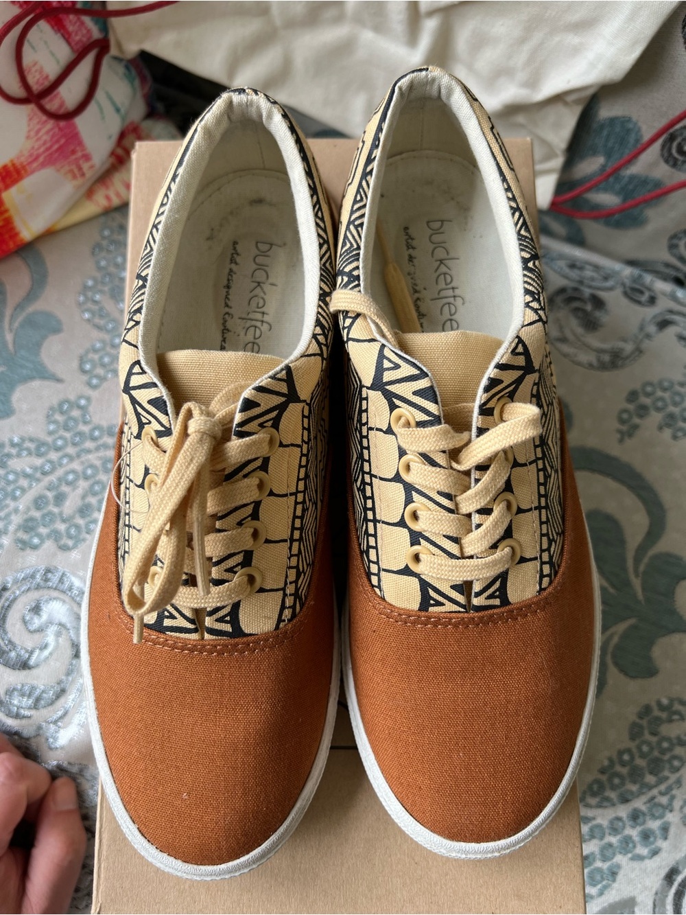 bucketfeet Brown Tan Pindou Sneakers Shoes Size 7 women artist MAT Romano w/ box